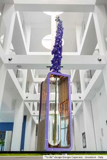 Lessmore To Be Vase