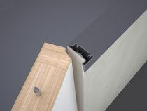 Linvisibile Filo 10 Vertical Pivot Door