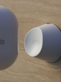 Arlo Ultra 2 Wireless Security Camera