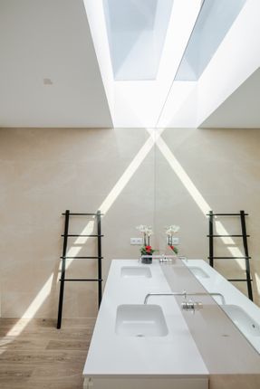 Maia House