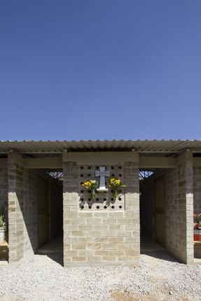 Valentina House