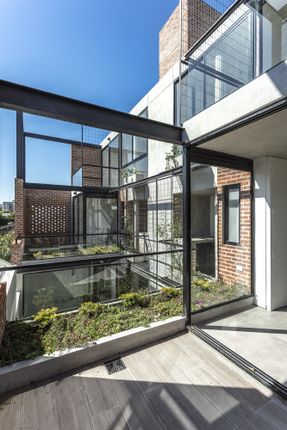 MA 4519 Residential Building