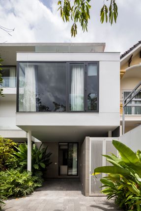 D9 House