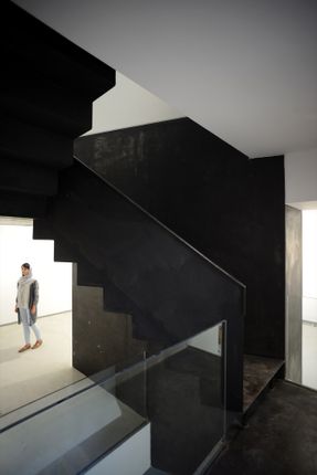White Gallery