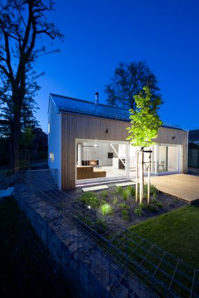 House Unter The Calvary