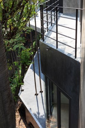 Divergence House
