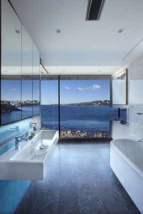 Clovelly House