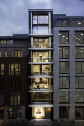 10 Hanover Street