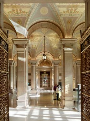 St. Louis Public Library