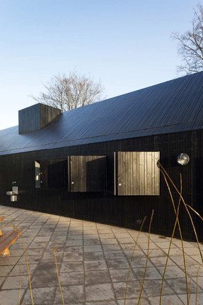 Mirror House