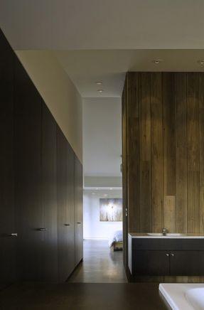 Earll Residence