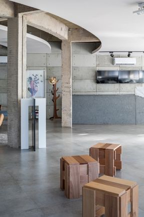 Gallery 6 One