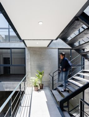 Oriente 430 Building