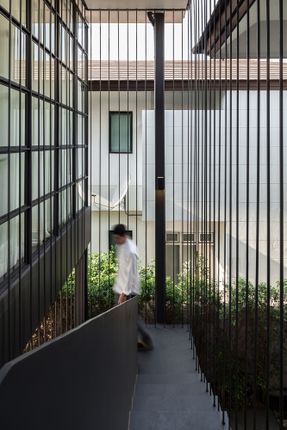 Flower Cage House
