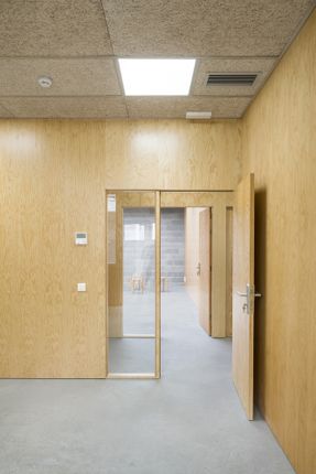 Reform Of An Industrial Building For Cultural Facilities “La Nau”