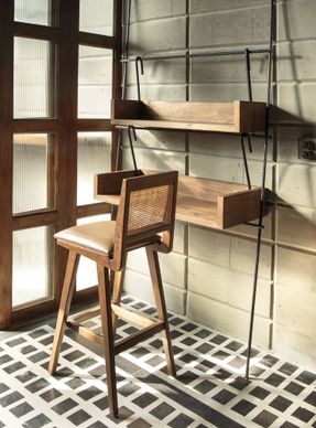 “Social With Distancing” Restaurant And Bar