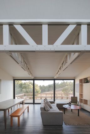 La Divisa House