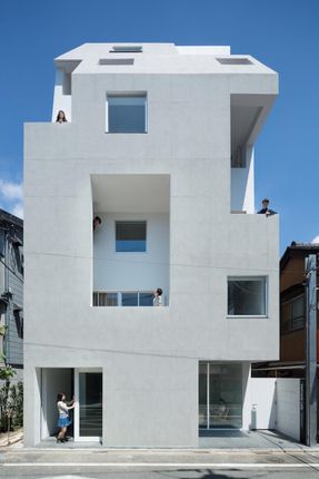 Kitasenzoku Apartment