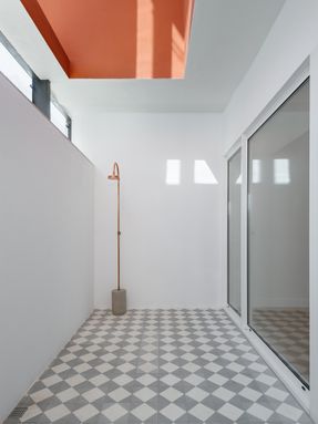 Building At Conde Redondo In Lisbon