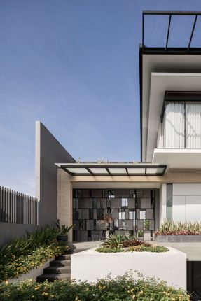 MH Residence