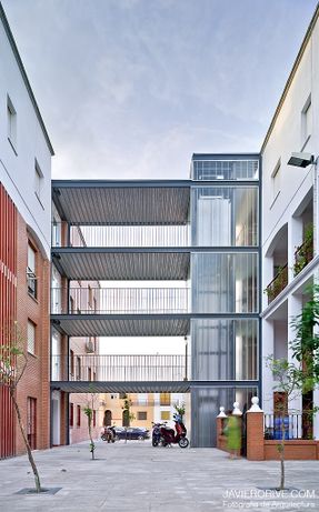 Interventions In Common Areas Of Public Multi-Family Housing Buildings