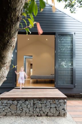 Glass Link House