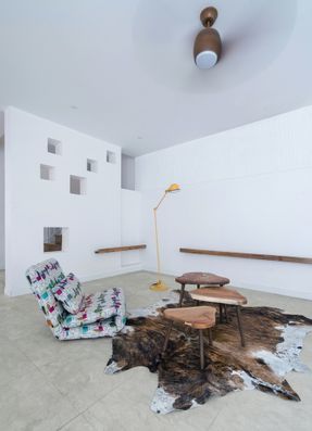 T4 House