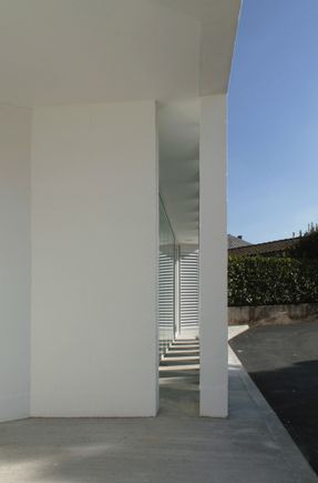 Reconstruction of the the Ederly People Association / Nicolas San Architecte