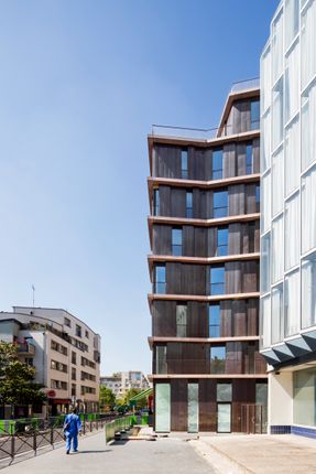 Rue Du Chateau Des Rentiers’ Housing