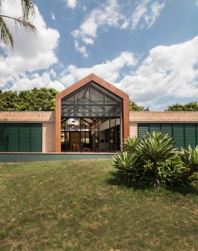 Fazenda Primavera House
