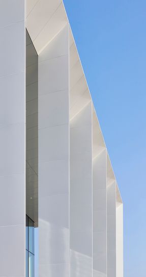 234 Bath Road Office Building