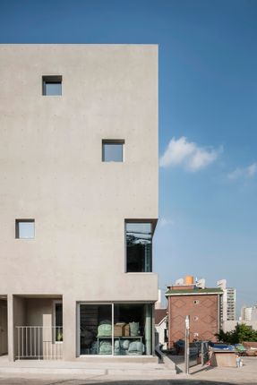 Slit House