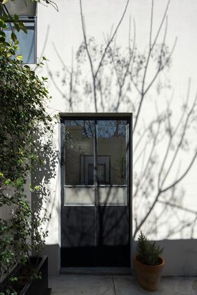 Pia House