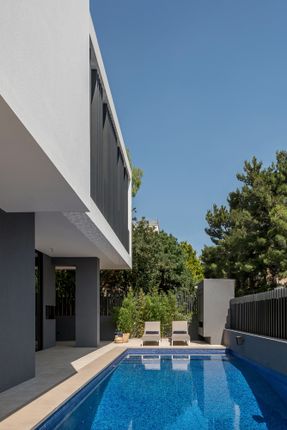 Villa 13 House