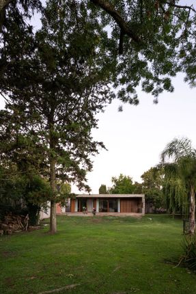 House VV