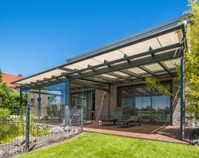 Markilux Markilux 8800 Above-glass Awning