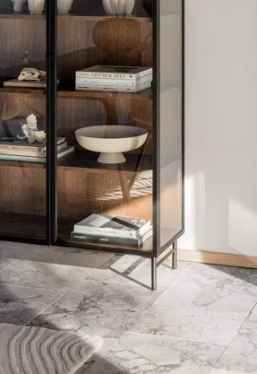 Boconcept Lund Glass Cabinet