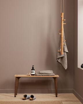 Wedowood Copenhanger Coat Rack