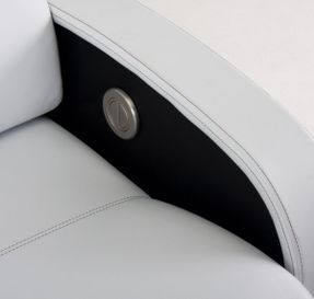 Living Earth Crafts Contour LX II™ Pedicure Chair Massaging