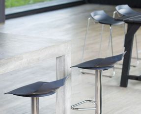 Mara Ben Stool