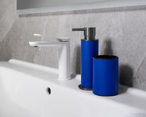 ADJ Dispenser Ø7xH19