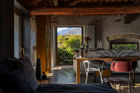 Aria29 Luxury Loft Horizontally Pivoted Window