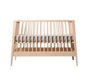 Leander Leander Linea™ Baby Cot - Oak Kids Bed