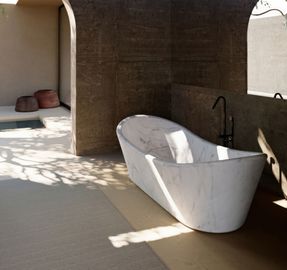 Veltha Caresi Bathtub