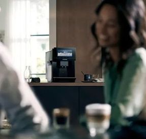 Siemens Bean to cup coffee machine EQ900 Black, Removable water tank