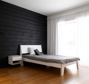 Radis Noble Bed Side Table