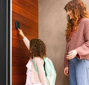 August Yale Keypad Touch Lock