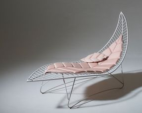 Studio Stirling Leaf Standard Outdoor Hanging Chair