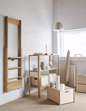 Form & Refine Pillar Storage Box - Medium Beech