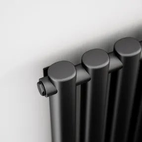 Lusso Piolo Matte Black Designer Radiator